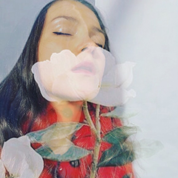 Meet your Posher, Helena - Picture 1 of 1